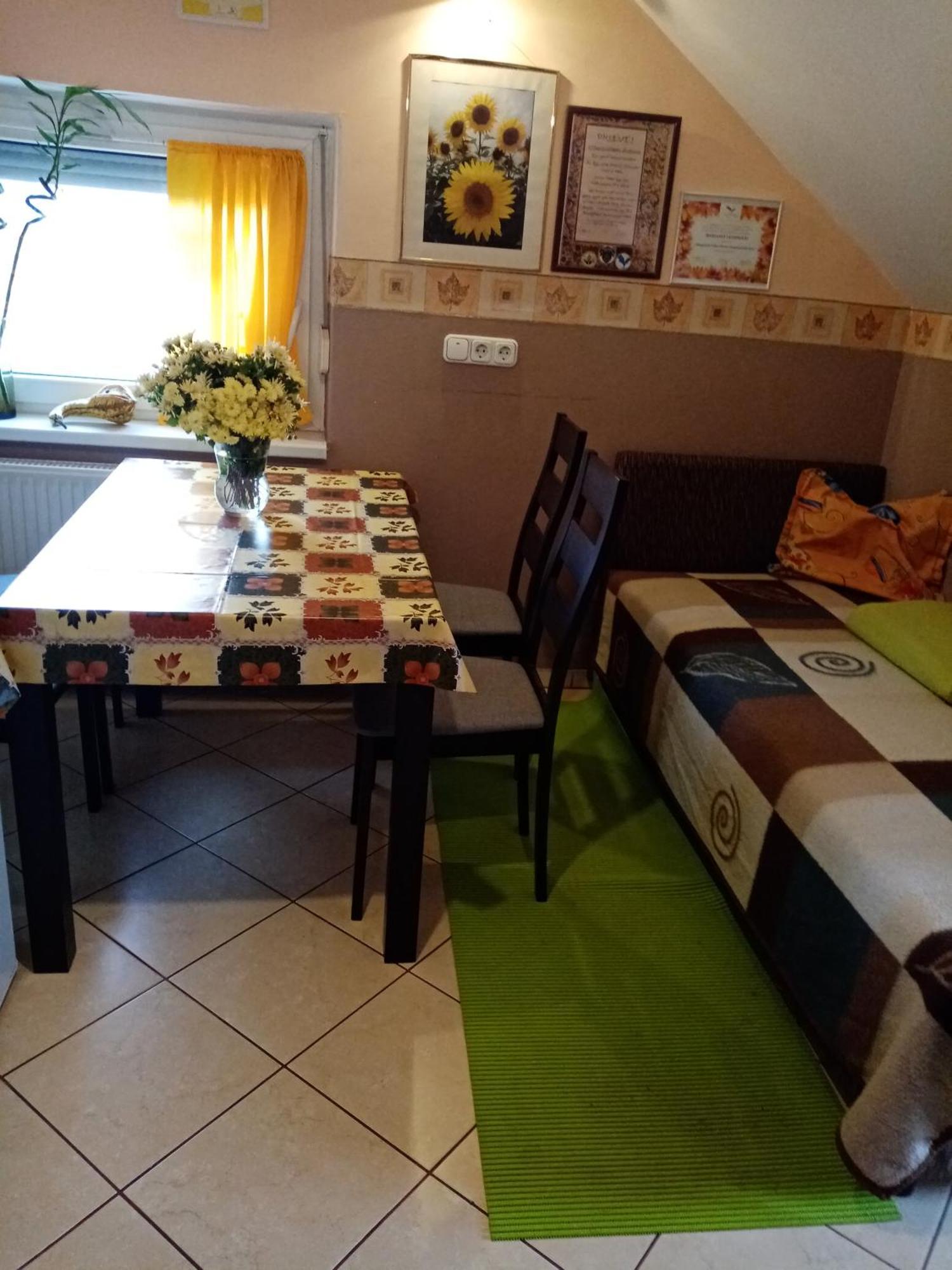 Margaret Apartman エゲルサローク エクステリア 写真