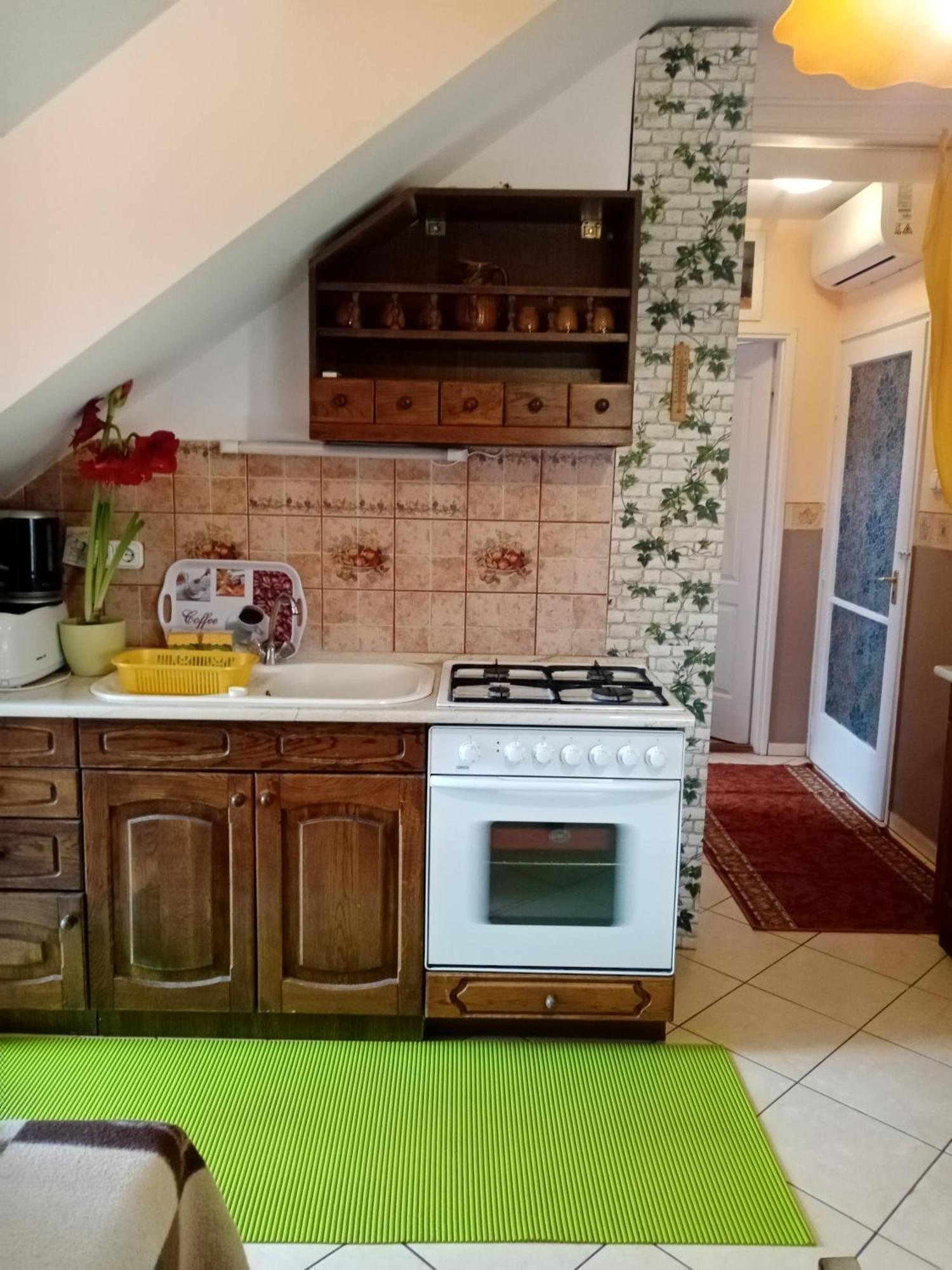 Margaret Apartman エゲルサローク エクステリア 写真