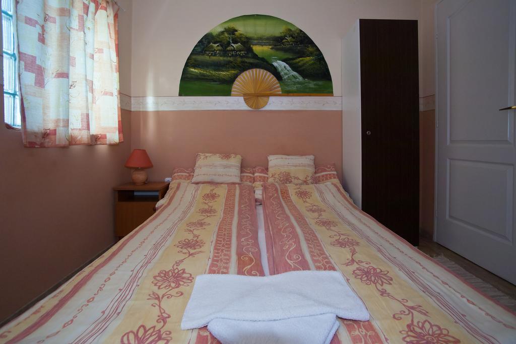 Margaret Apartman エゲルサローク 部屋 写真