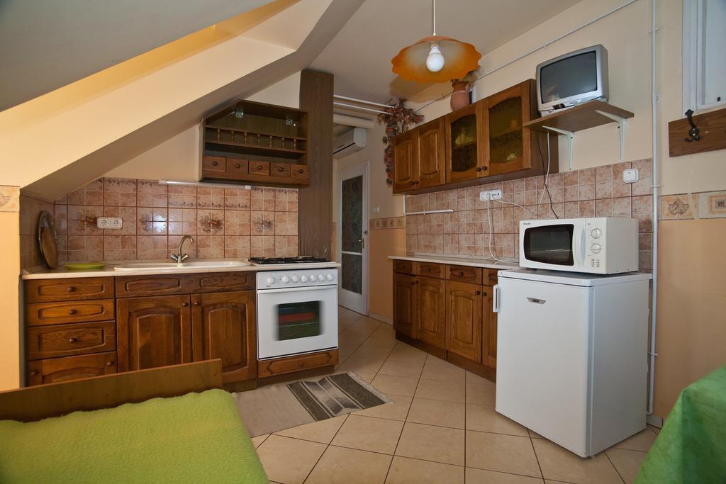 Margaret Apartman エゲルサローク 部屋 写真